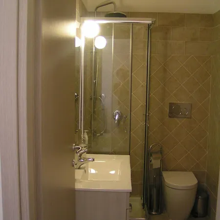 Anania 3* كالياري